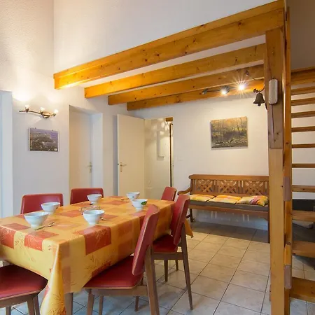 Holiday Les Sirenes Понтайяк